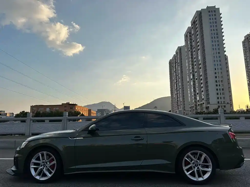 Audi A5 (Import) — фото 5