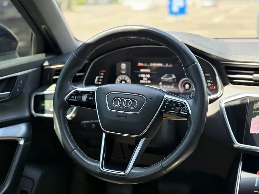 Audi A6L — фото 9