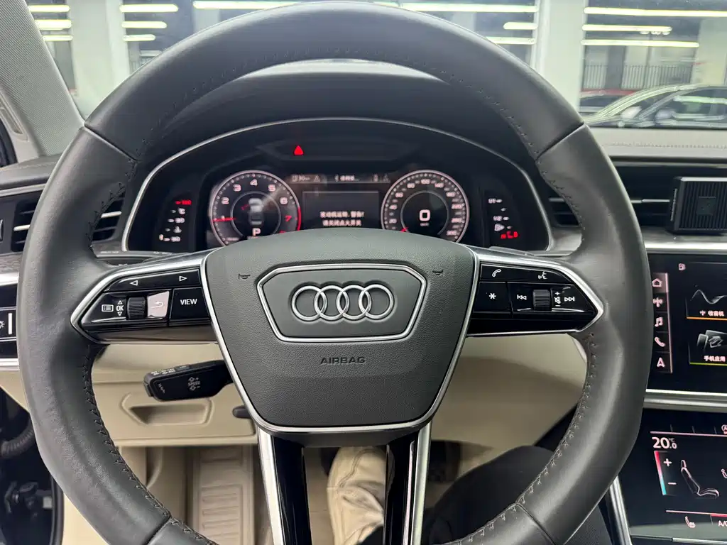 Audi A6L — фото 5