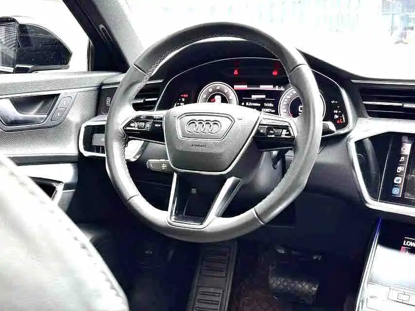 Audi A6L — фото 4