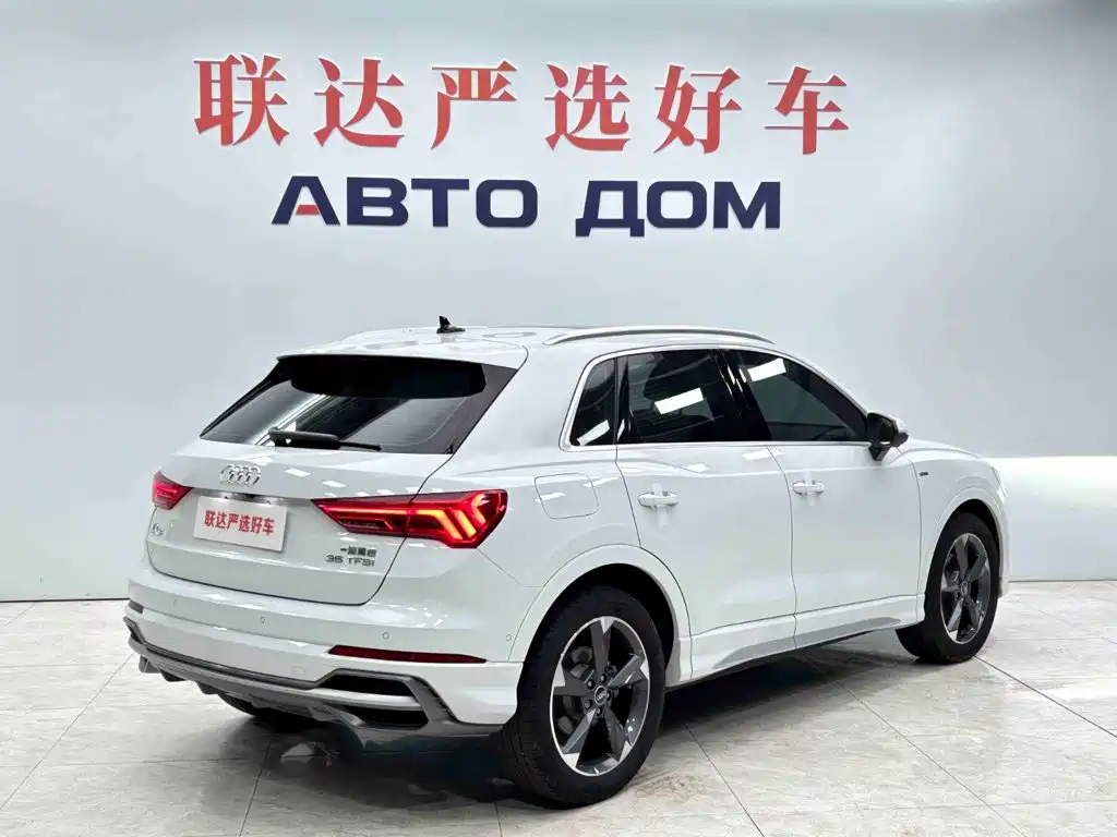 Audi Q3 — фото 6