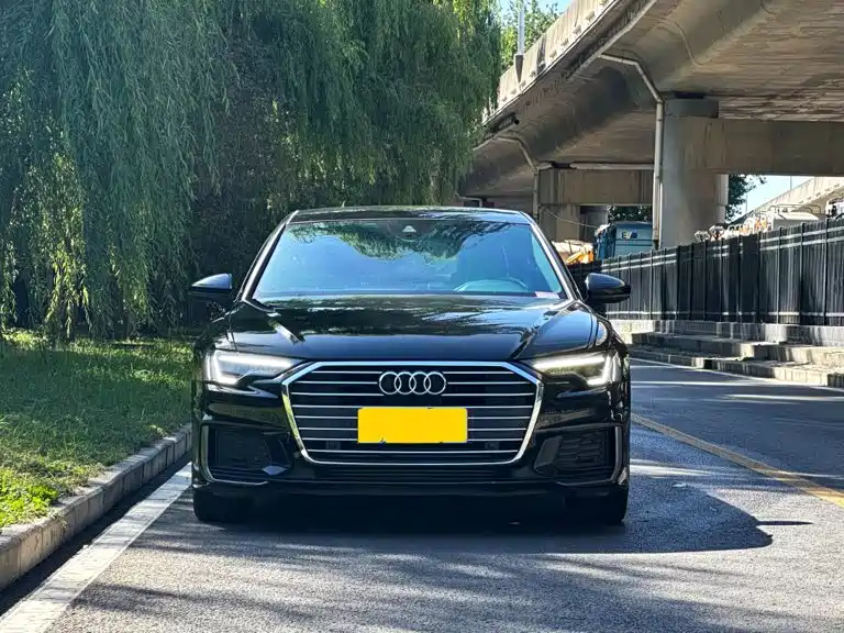Audi A6L — фото 2