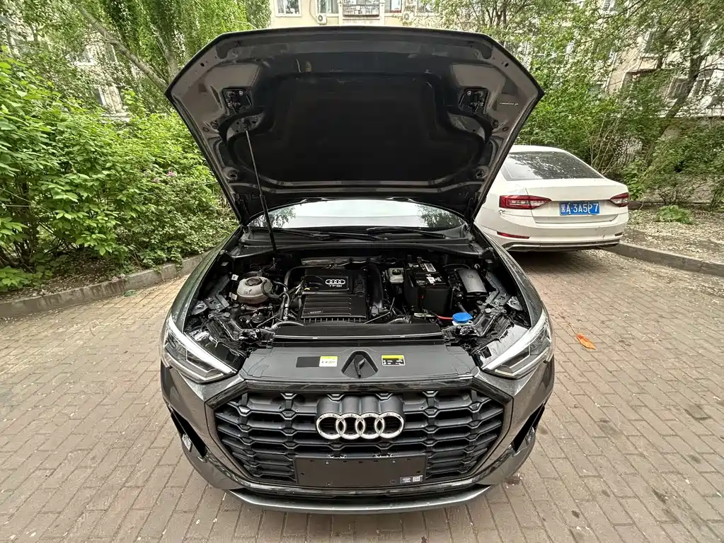 Audi Q3 — фото 7