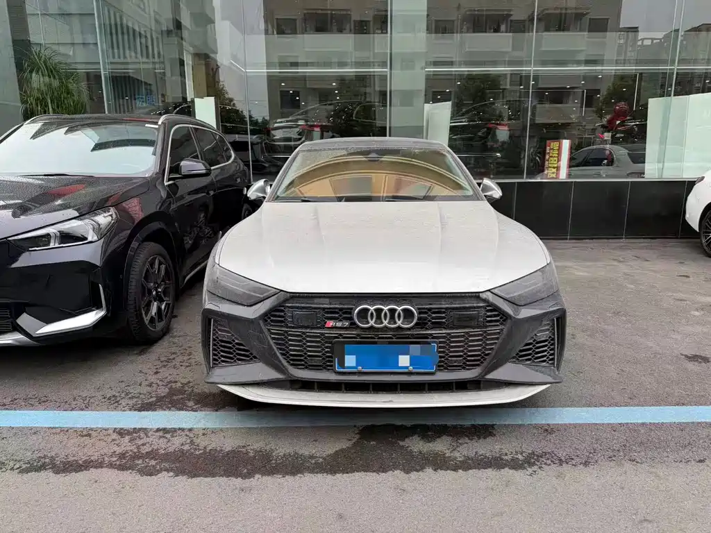 Audi A7L — фото 2