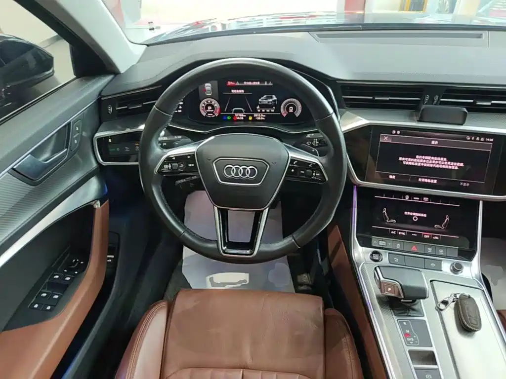 Audi A6L — фото 11