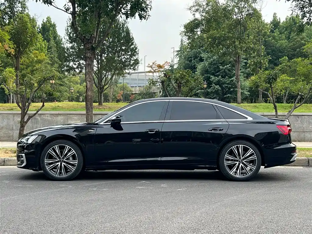 Audi A6L — фото 3