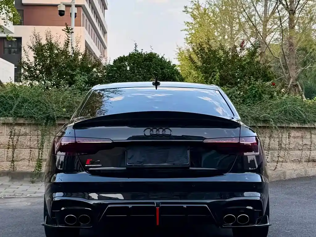 Audi S4 — фото 3