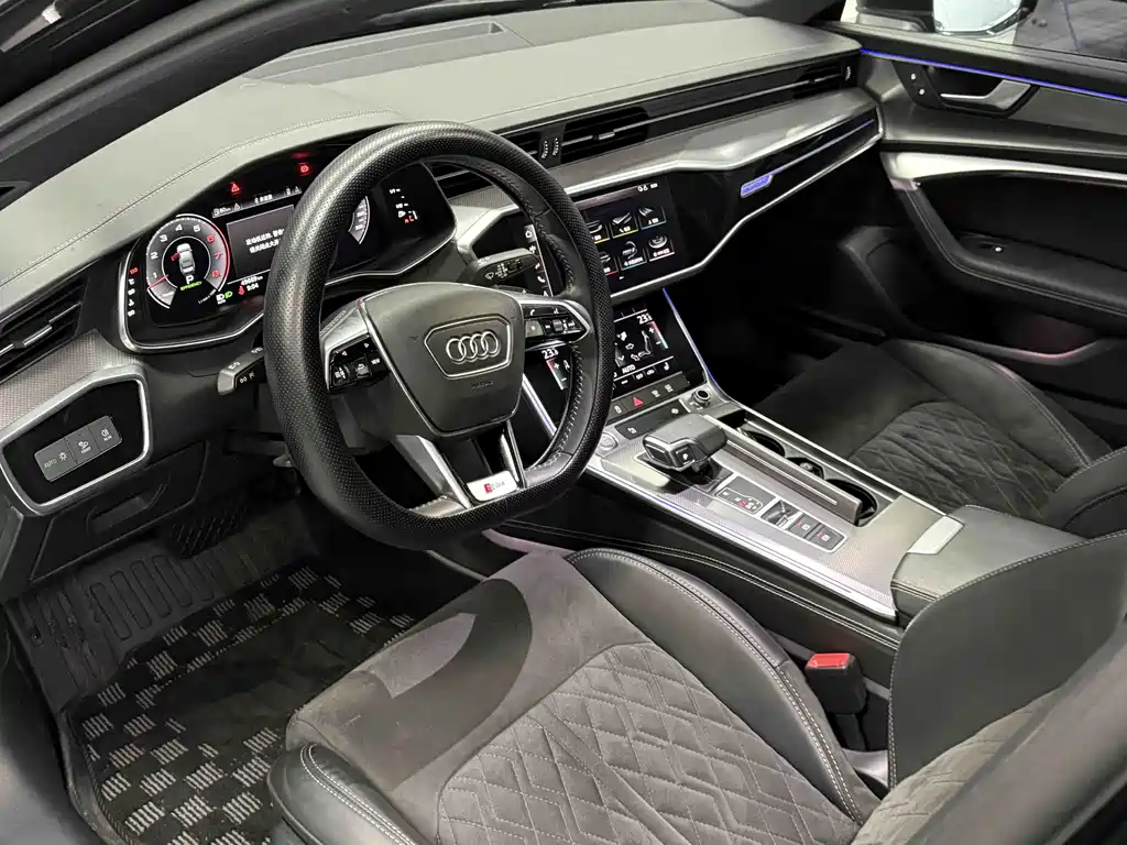 Audi A6L — фото 6