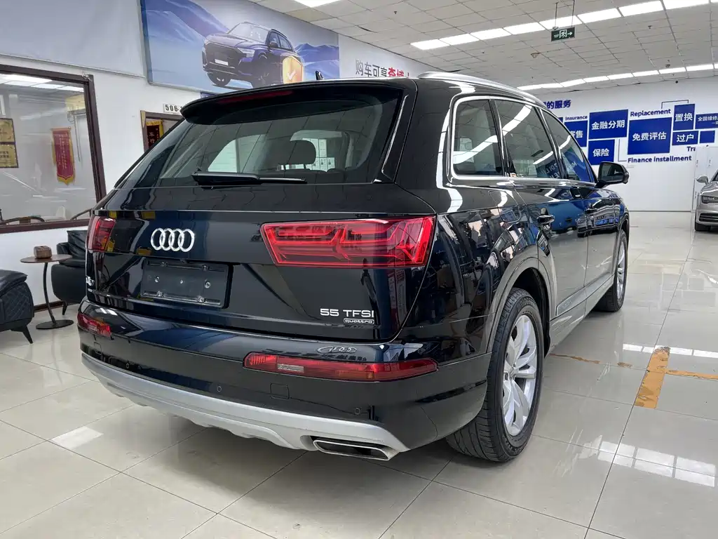 Audi Q7 — фото 5