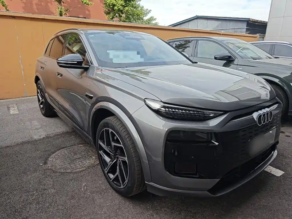 Audi Q6L e-tron — фото 4