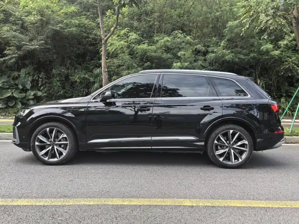 Audi Q7 — фото 4