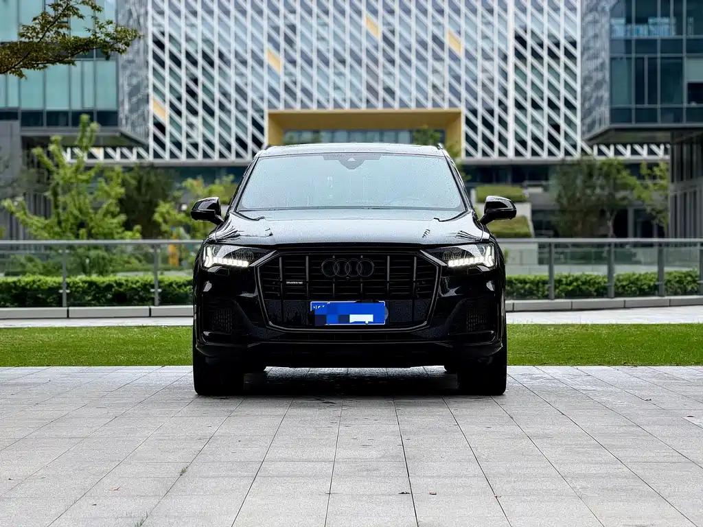 Audi Q7 — фото 3