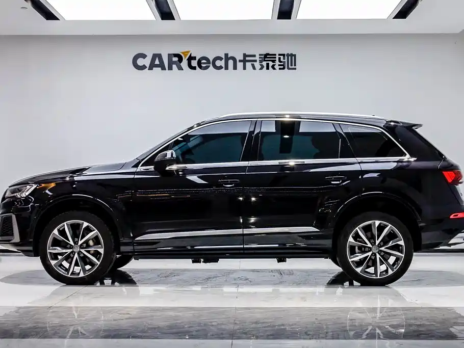Audi Q7 — фото 3
