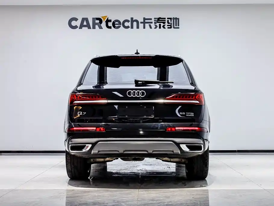 Audi Q7 — фото 5