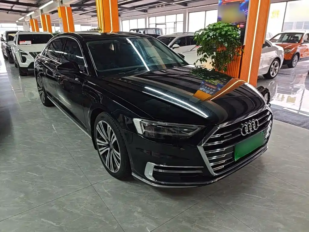 Audi A8 — фото 4