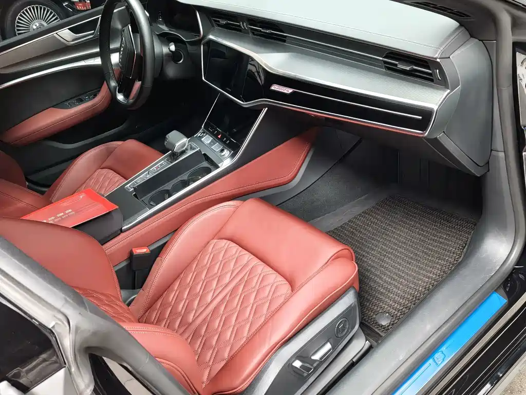 Audi A7L — фото 4