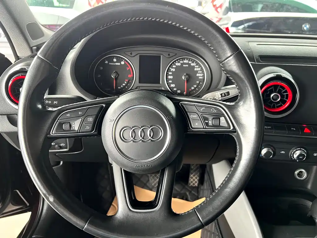 Audi A3 — фото 6