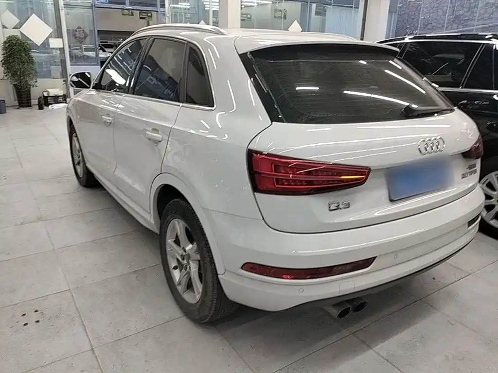 Audi Q3 — фото 5