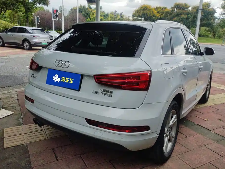 Audi Q3 — фото 3
