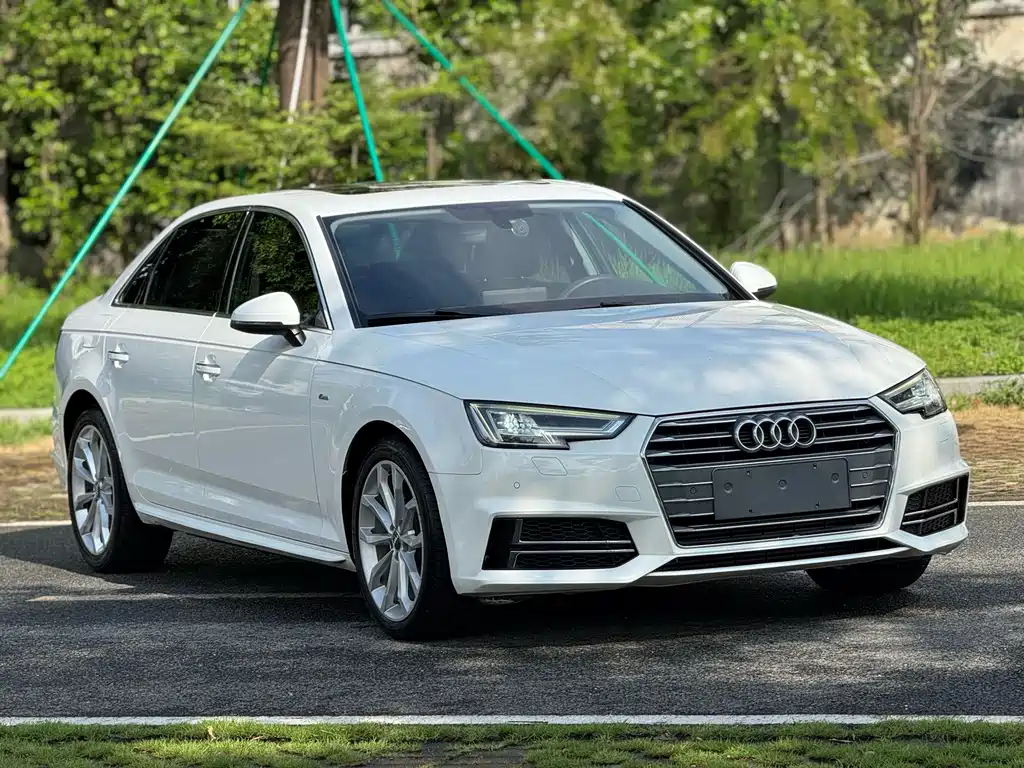 Audi A4L — фото 3