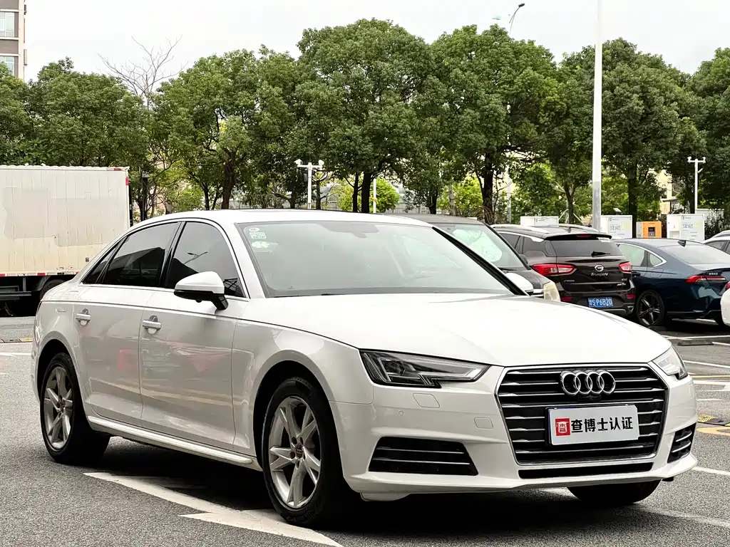 Audi A4L — фото 3