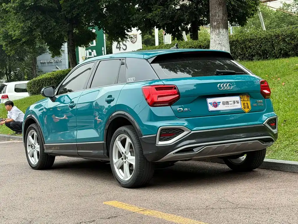 Audi Q2L — фото 4