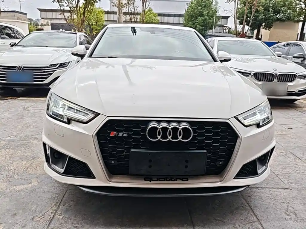 Audi A4L — фото 3