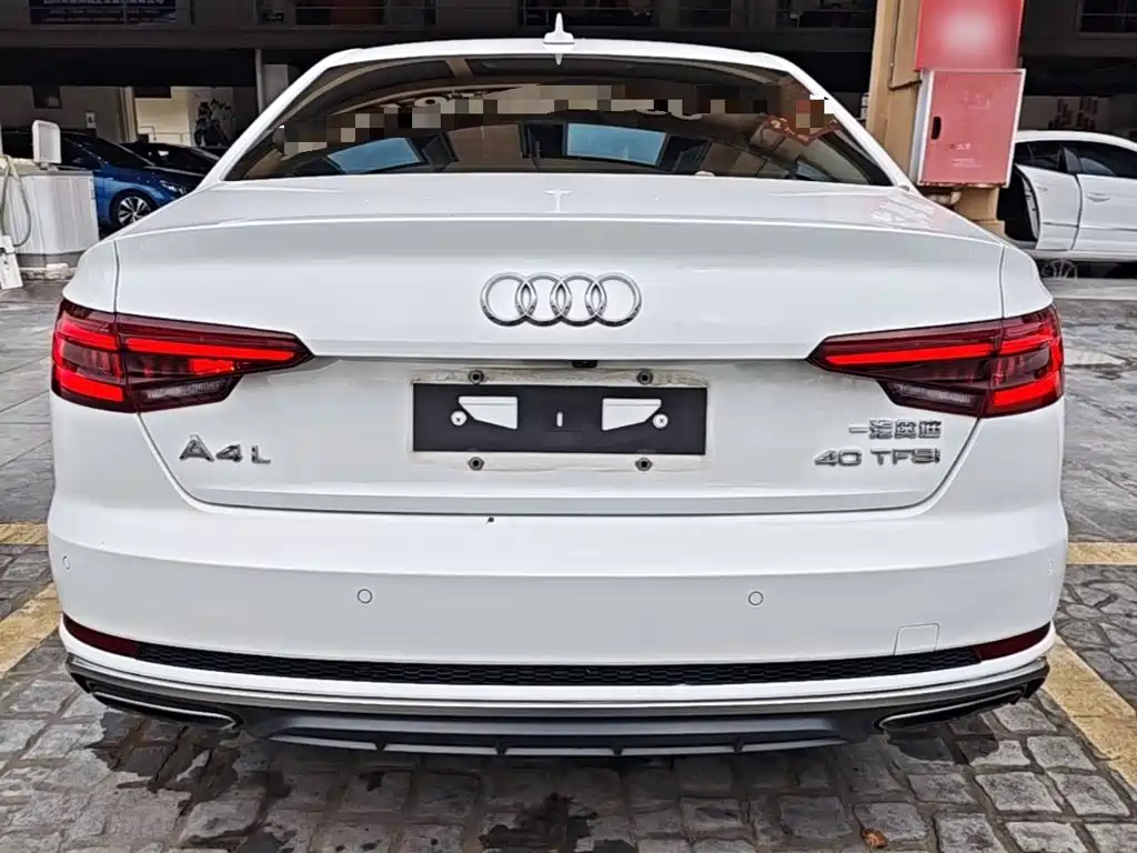Audi A4L — фото 6