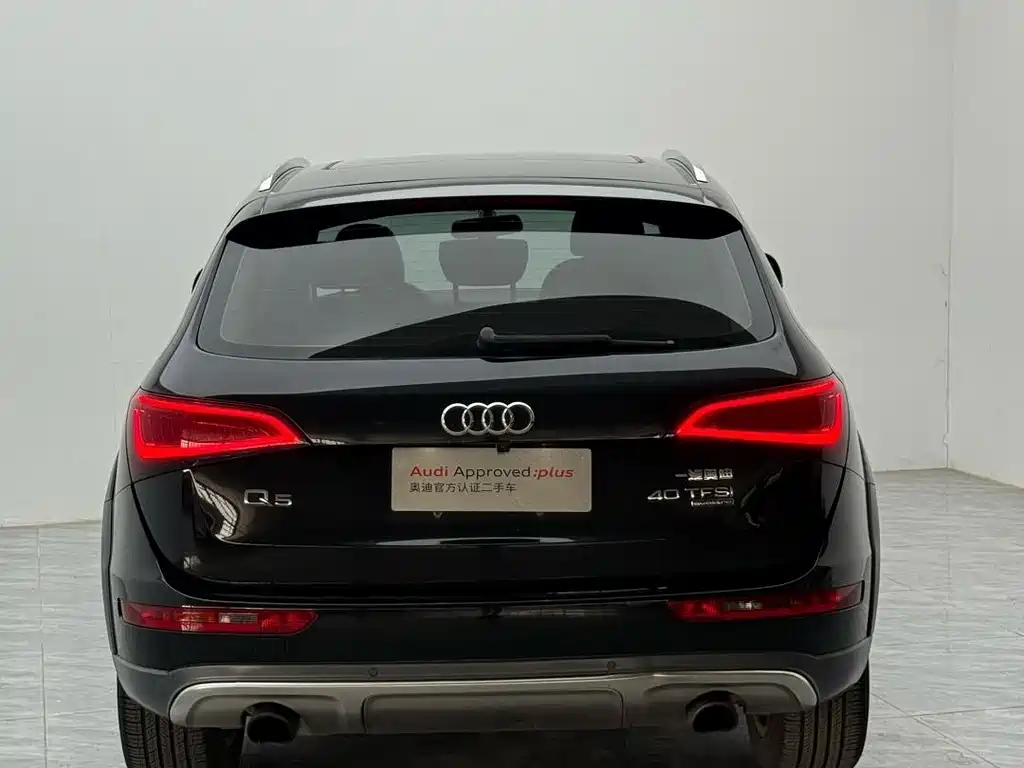 Audi Q5 — фото 8