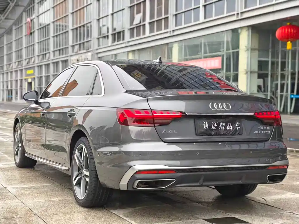 Audi A4L — фото 6