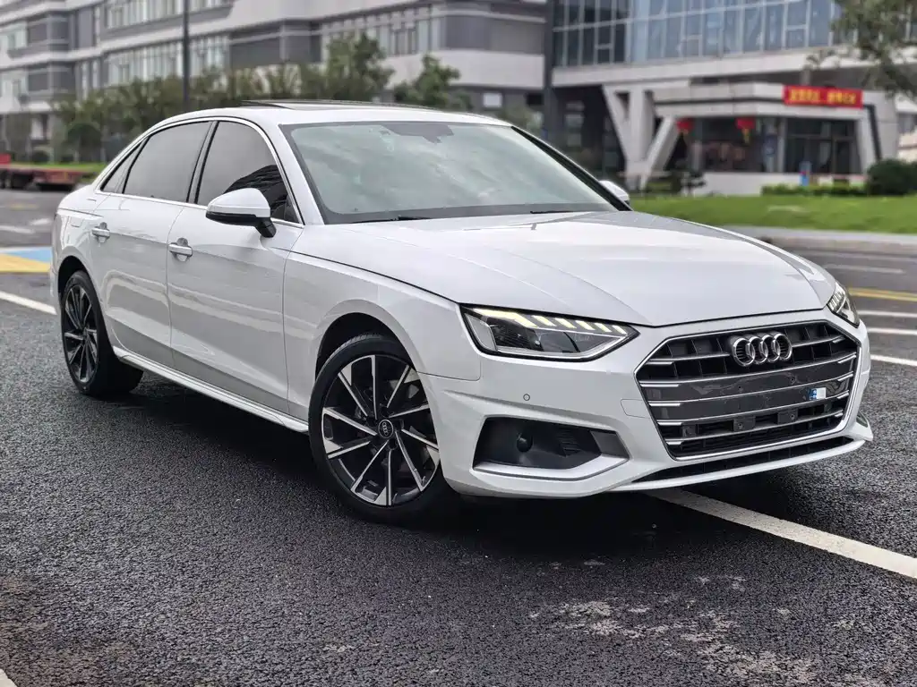 Audi A4L — фото 3