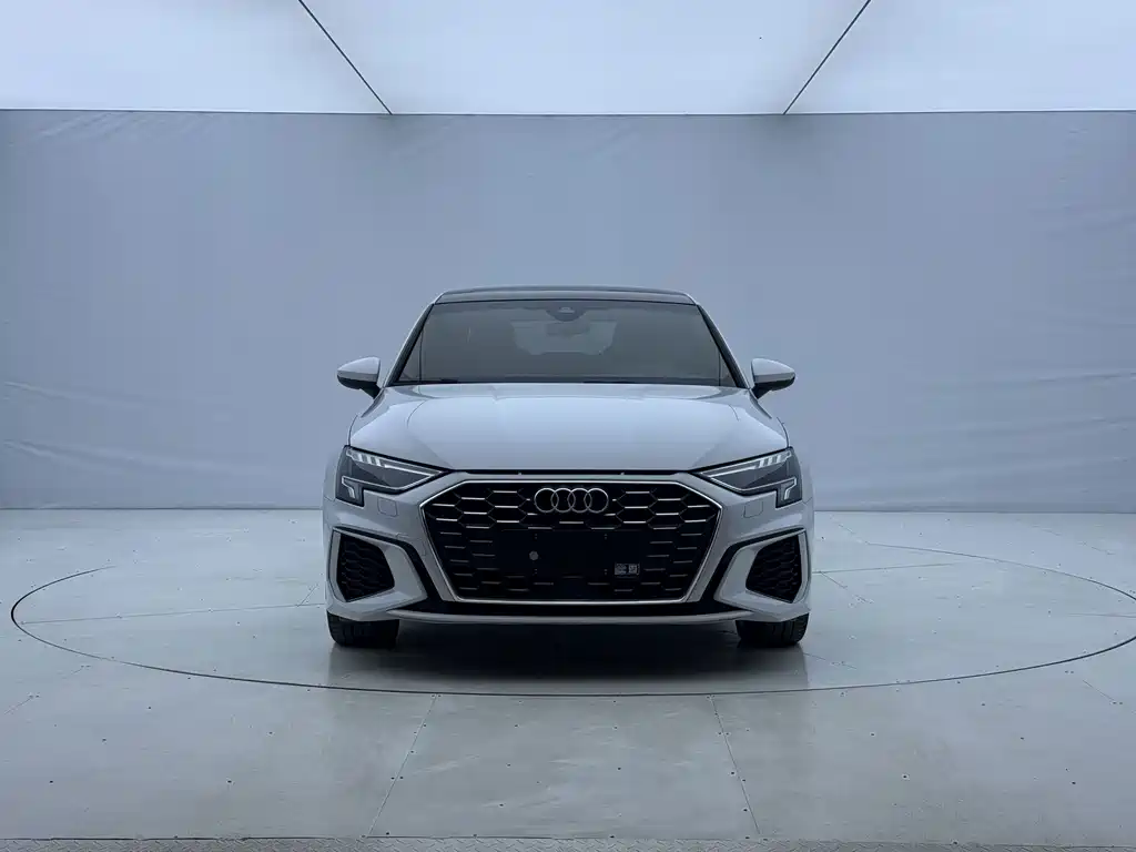 Audi A3 — фото 2