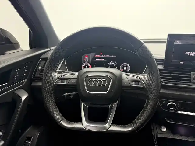 Audi Q5L Sportback — фото 11