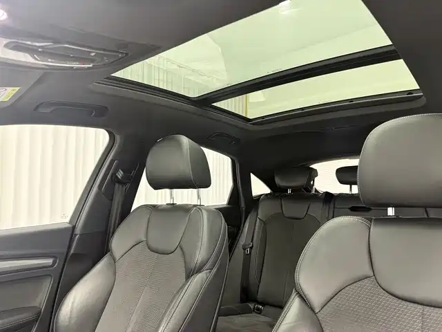 Audi Q5L Sportback — фото 14
