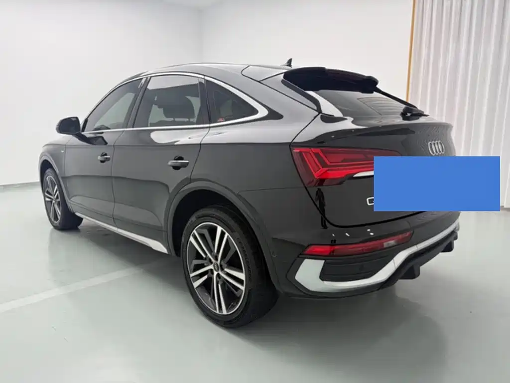 Audi Q5L Sportback — фото 8