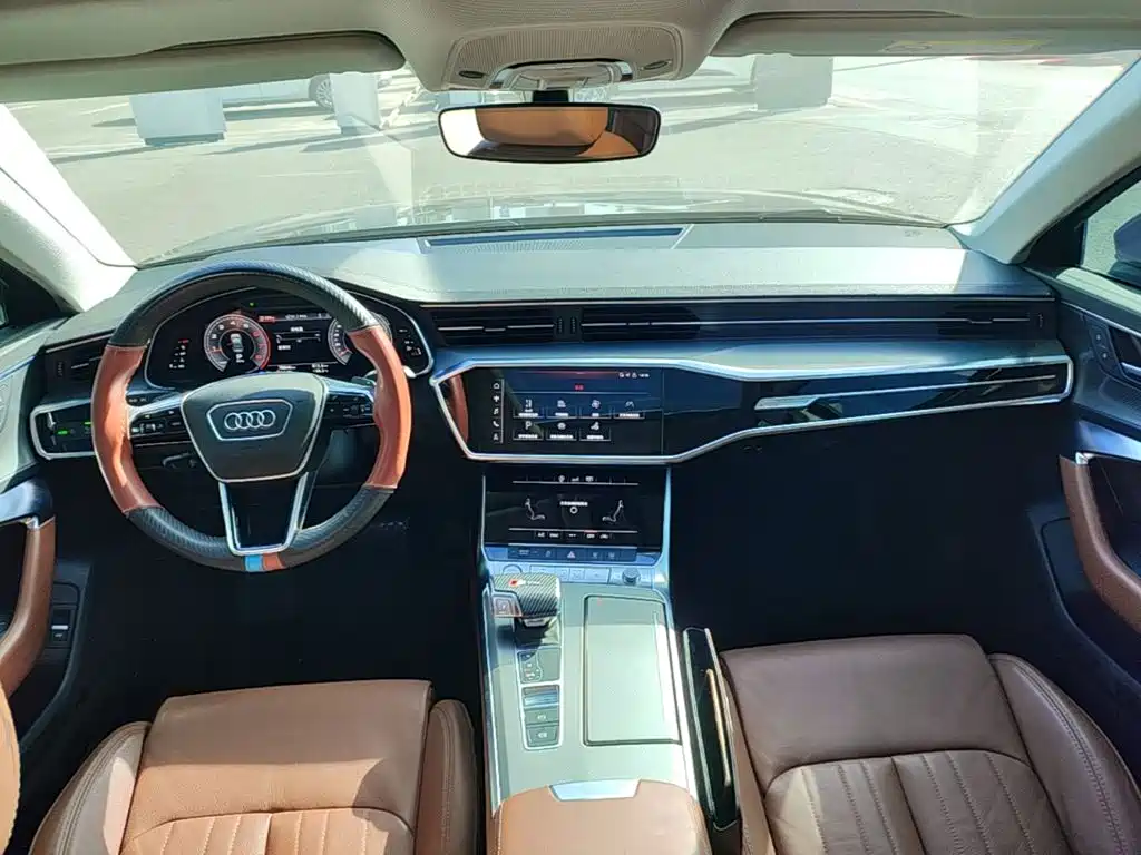 Audi A6L — фото 10