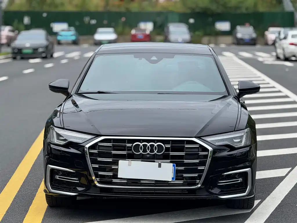 Audi A6L — фото 2
