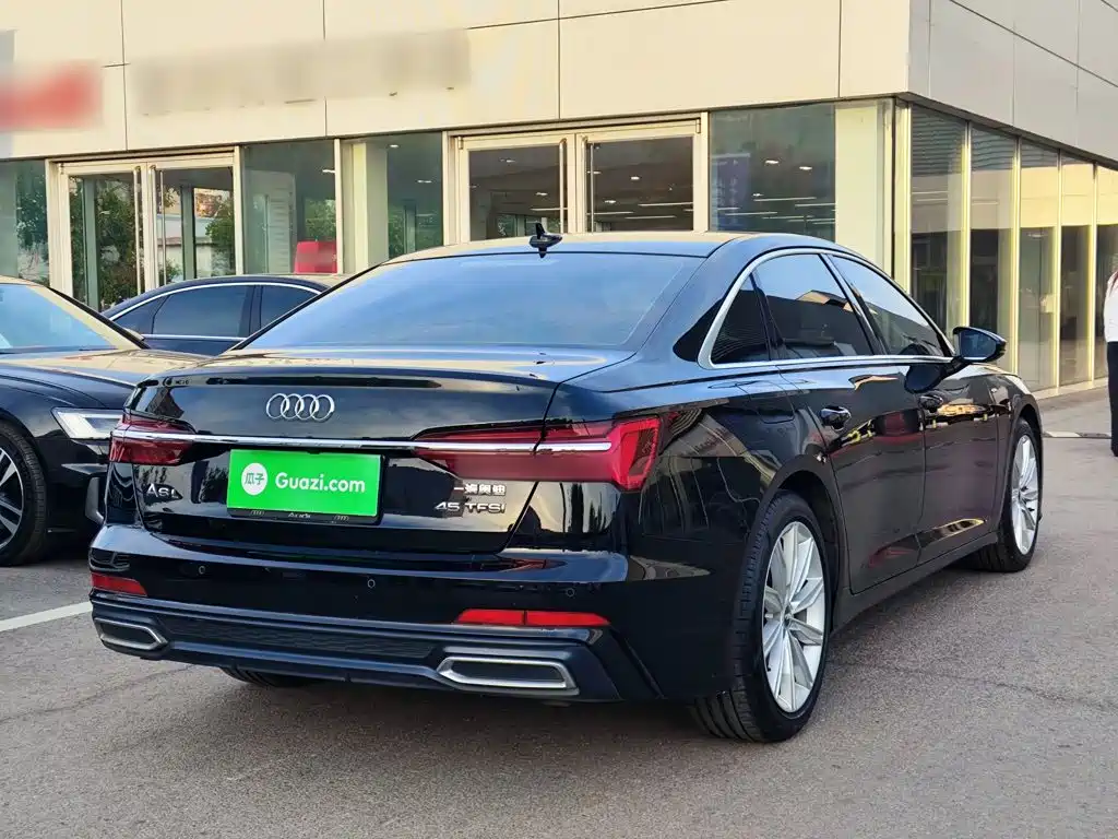 Audi A6L — фото 7