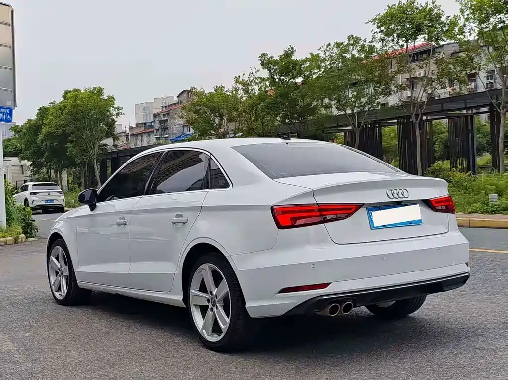 Audi A3 — фото 9