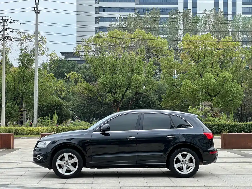 Audi Q5 — фото 3