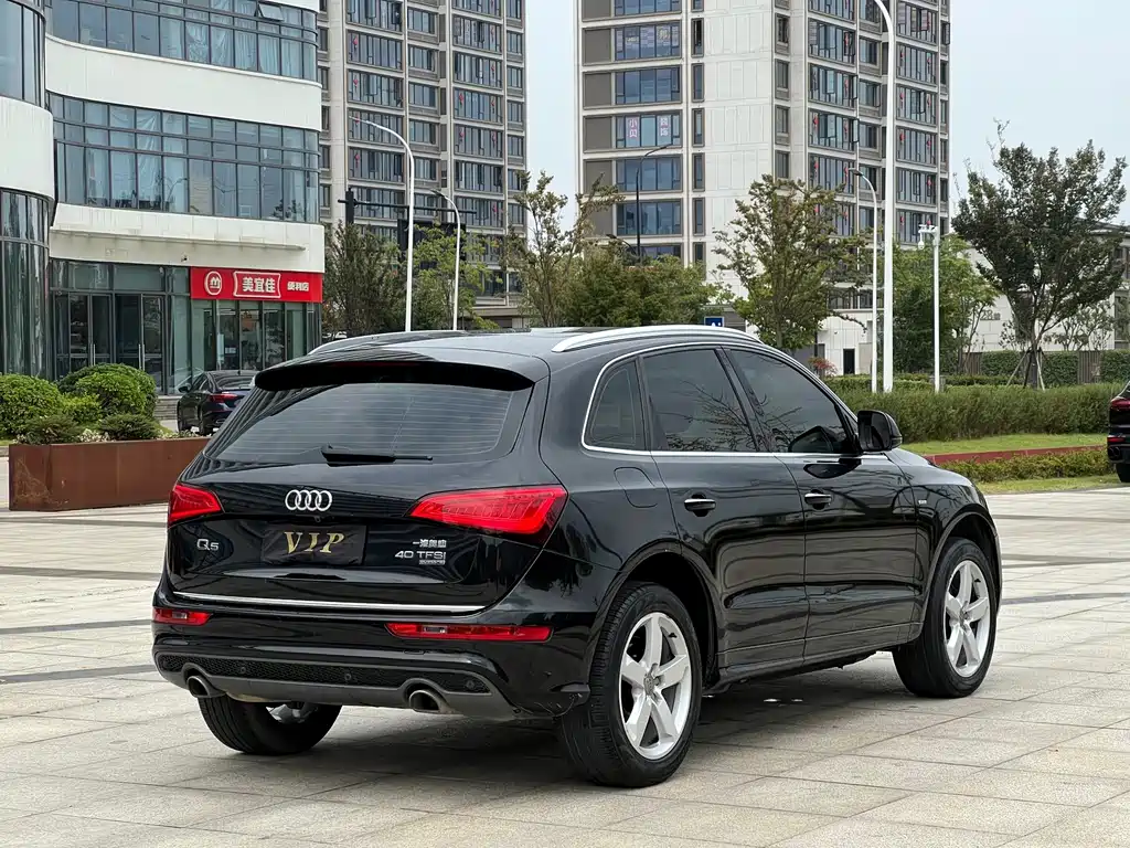 Audi Q5 — фото 5