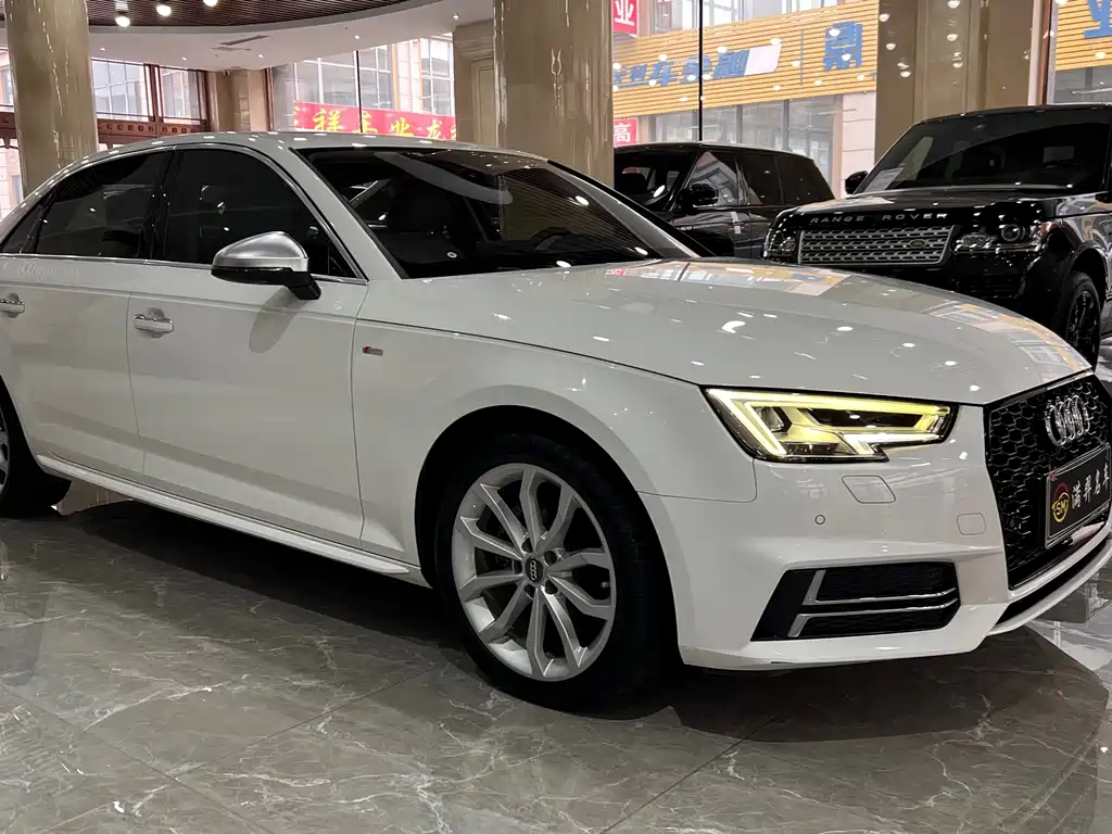 Audi A4L — фото 4