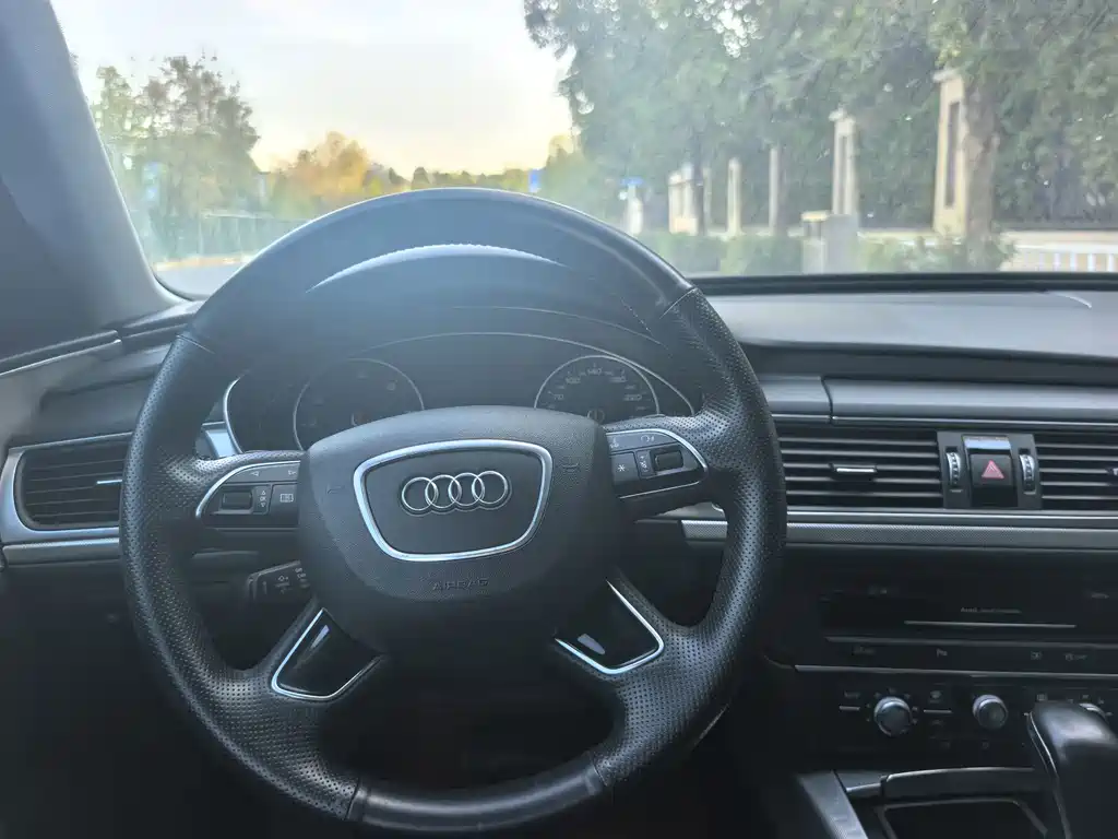 Audi A6L — фото 9