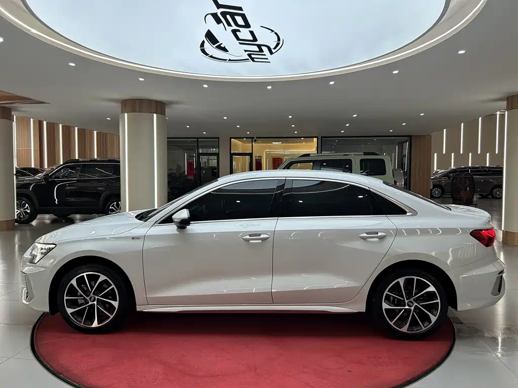 Audi A3 — фото 8