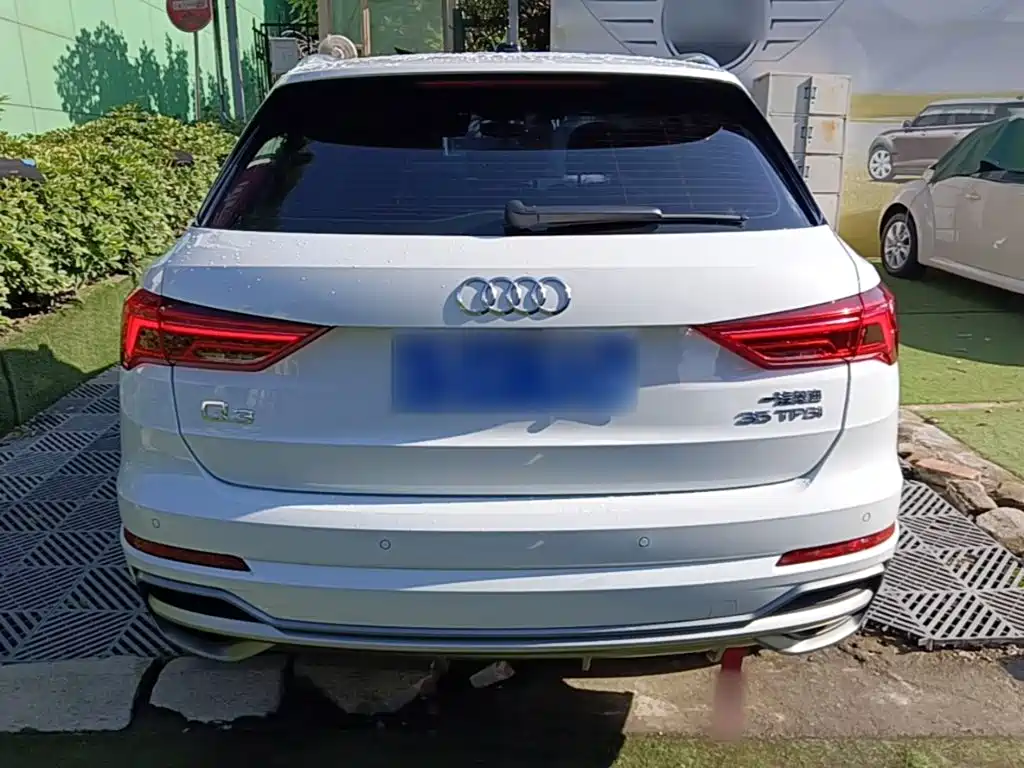Audi Q3 — фото 6