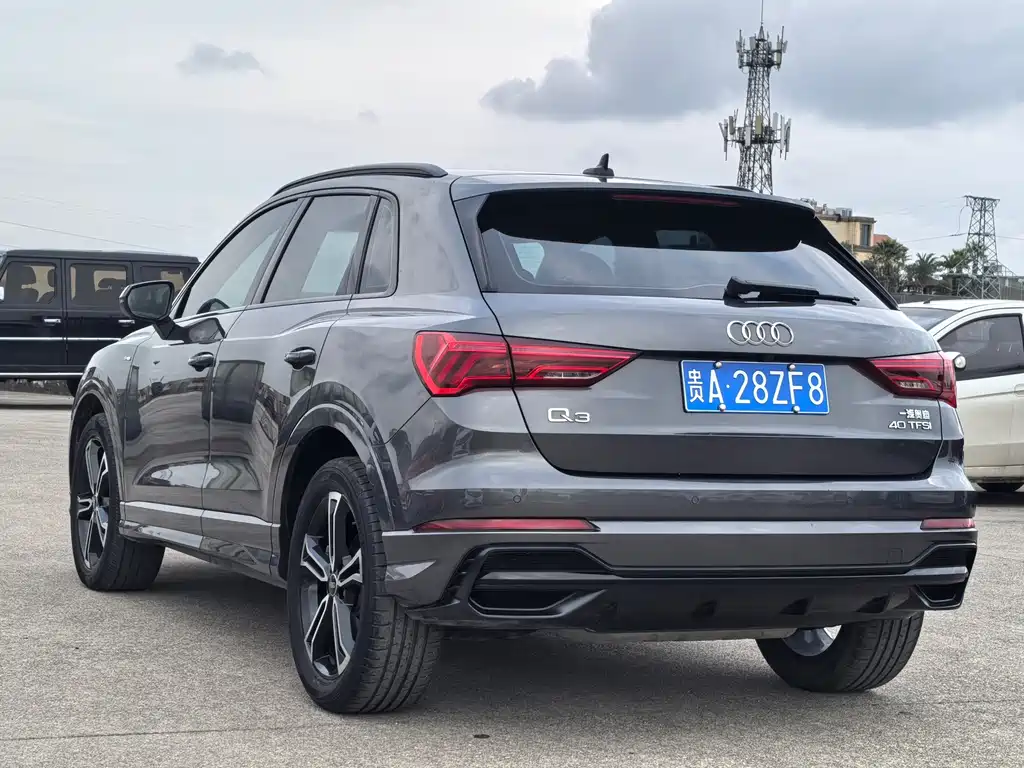 Audi Q3 — фото 6