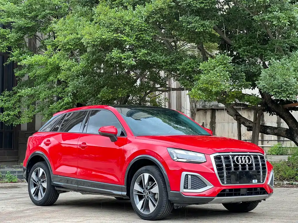 Audi Q2L — фото 3