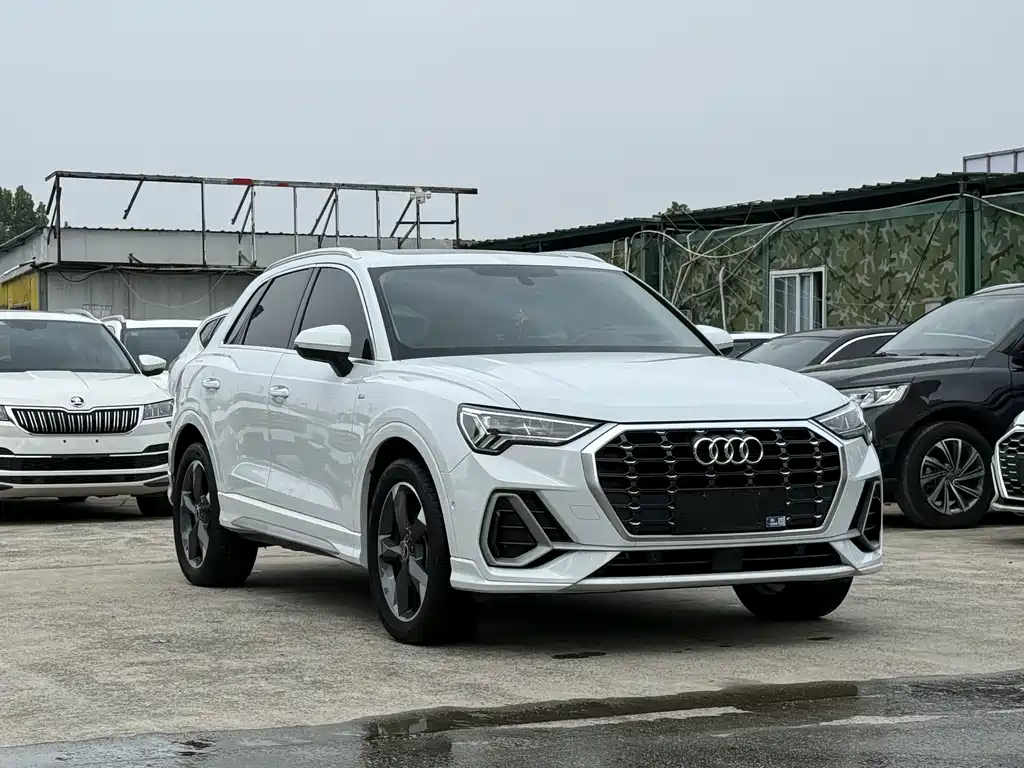 Audi Q3 — фото 3