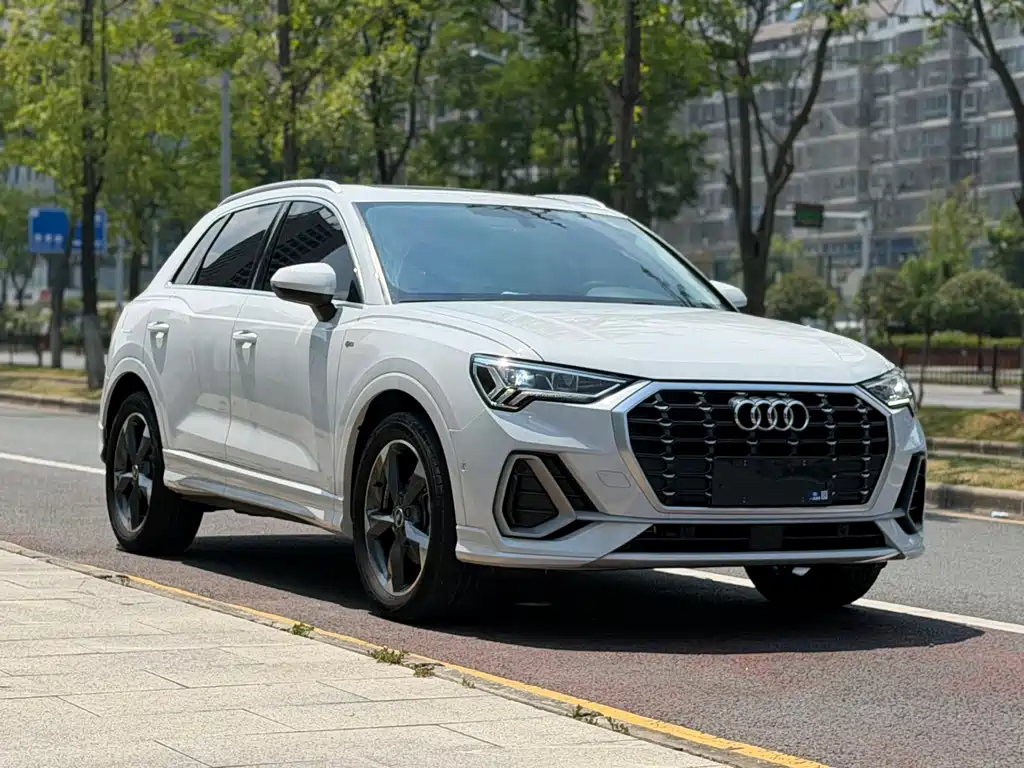 Audi Q3 — фото 3