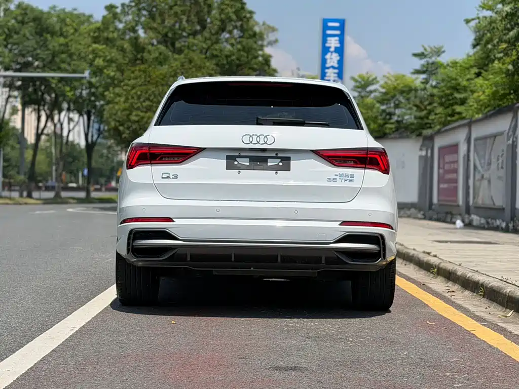 Audi Q3 — фото 5